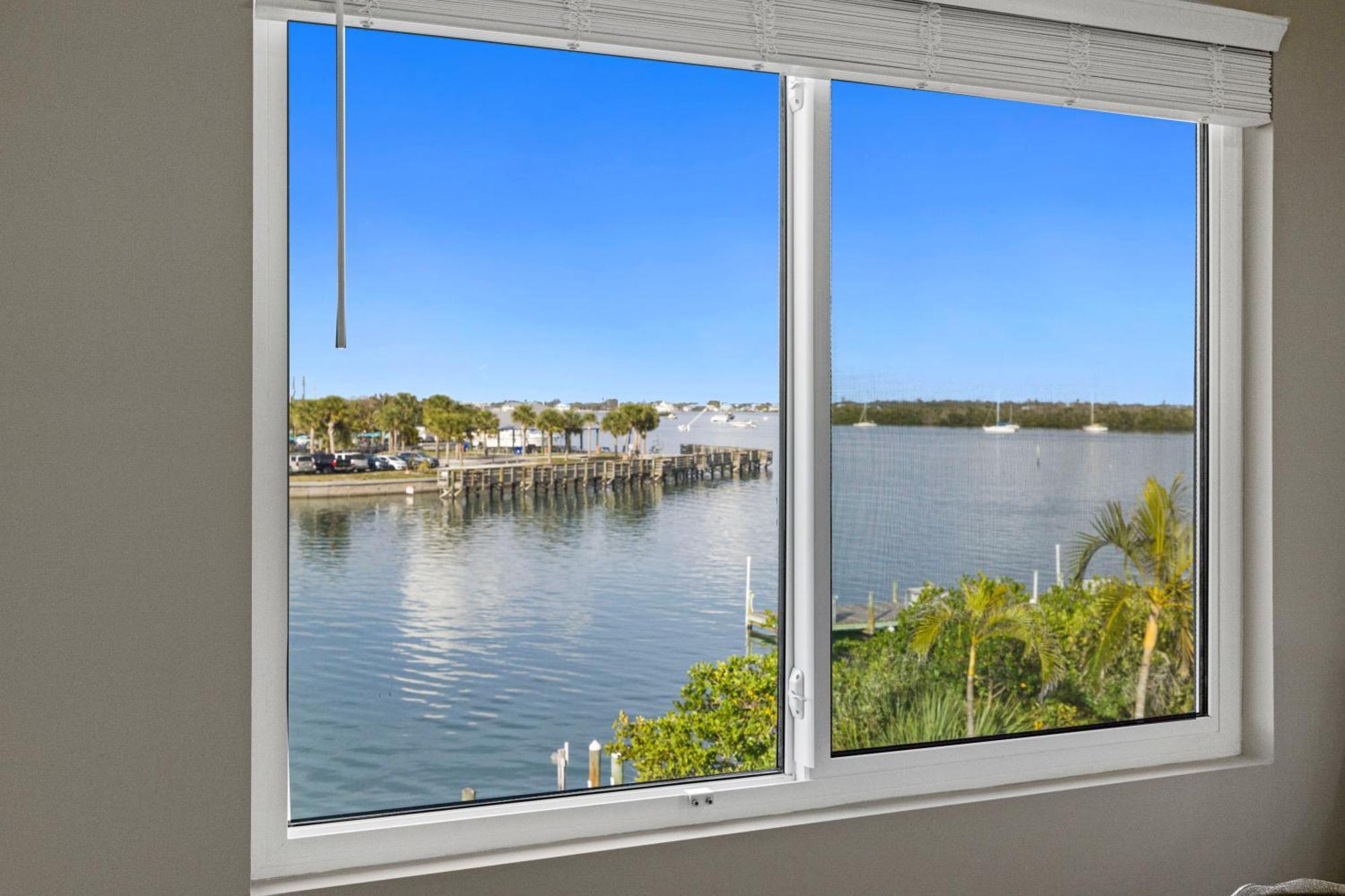 Chadwick Cove Marina Aparthotel Ингълууд Екстериор снимка