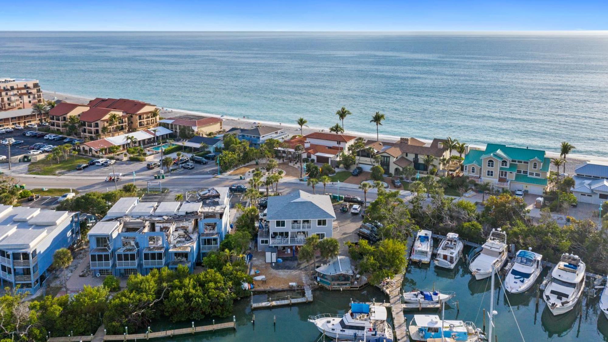 Chadwick Cove Marina Aparthotel Ингълууд Екстериор снимка
