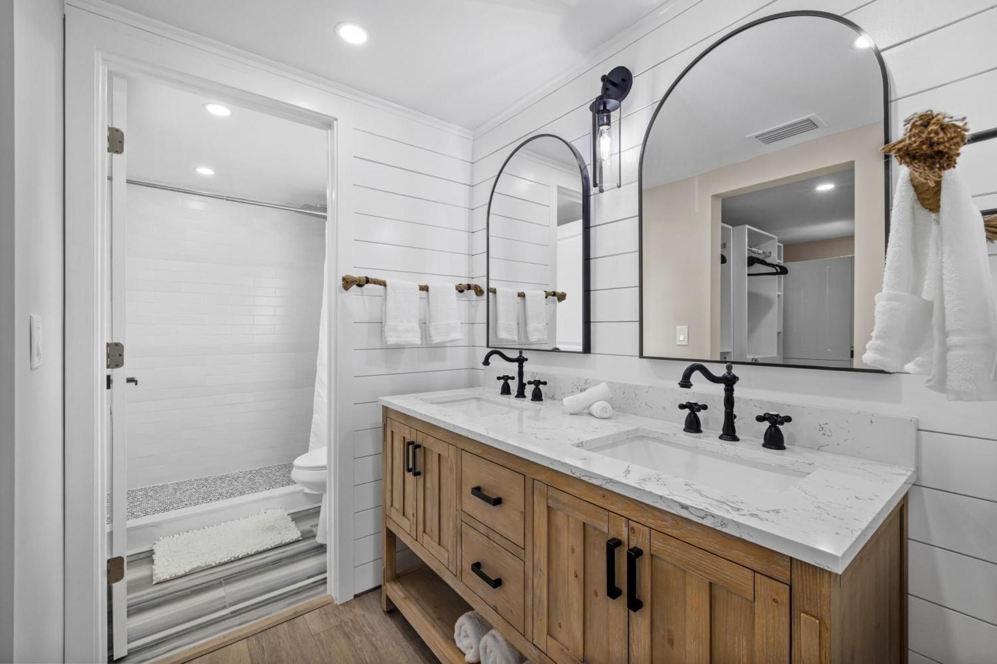 Chadwick Cove Marina Aparthotel Ингълууд Екстериор снимка
